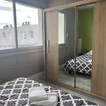 T3 90Avrepublique Cosy Avec Balcon