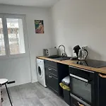 T3 90Avrepublique Cosy Avec Balcon